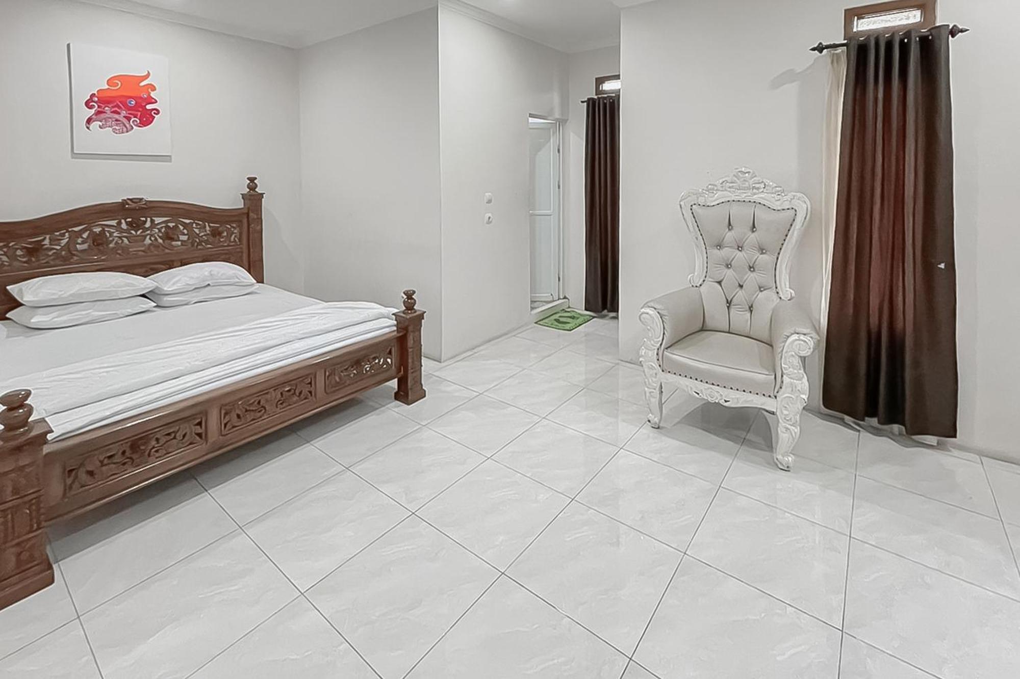 Reddoorz Resort Syariah At Rancakalong スメダン エクステリア 写真